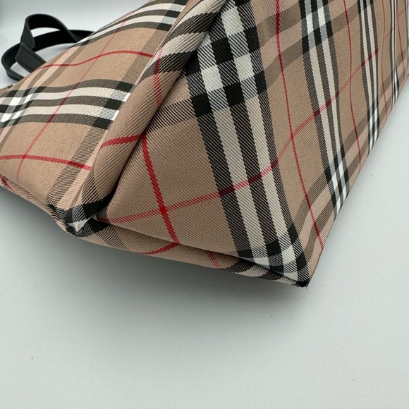 100% Authentic Burberry Nova Check Tote Bag - Picture 5 of 12